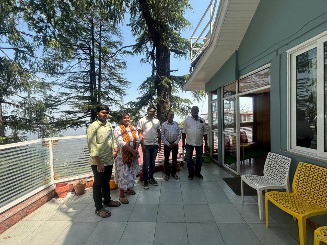 Hotel Jakhu Heights Shimla Esterno foto